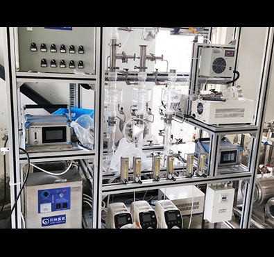 多級臭氧催化氧化膜反應器測試現場 